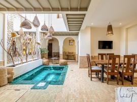 Riad Zatiah Exclusive and chic breakfast incl，位于马拉喀什的酒店