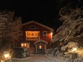 Charmig villa med bastu och snabbt wifi，位于L&aring;ngav的滑雪度假村
