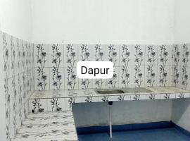 Delengan Aladin homestay，位于Kenaran的酒店
