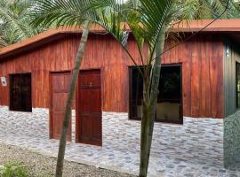 Zona 34，位于Sábalo的酒店