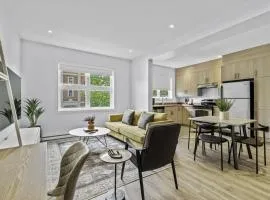 Stylish 2 Bedroom Haven by Jean Talon Market