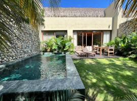 Villa Privada en Naio Palomino，位于帕洛米诺的别墅