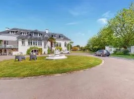 Nice Home In Groffliers With Wifi