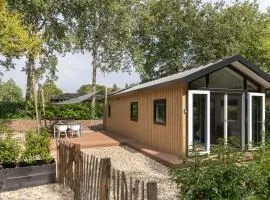 Schitterend 4 persoons Tinyhouse met HOTTUB aan de bossen in Putten 4-16