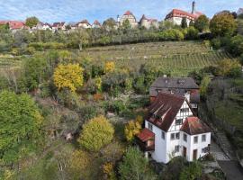 Ferienhaus Kobolzeller Schlößchen a.d.Weinsteige，位于罗滕堡的酒店