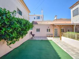 Casinha da Parede - 5 min from the beach，位于帕雷迪的酒店