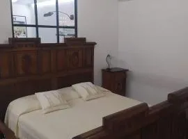 Casa del Mercante in centro ad Asti no ztl