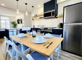 1900s Historic Charm -Free P+AC