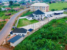 Hillview Hotel and Resort, Ajebamidele, Ado-Ekiti, Nigeria，位于Ado Ekiti的酒店
