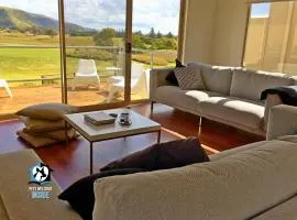 Contemporary Golf Course Frontage 3BR