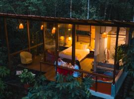 Puyu Glamping Amazon，位于Tarqui的度假园