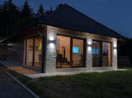 Vikendica Krlic，位于米特洛瓦克的带按摩浴缸的酒店