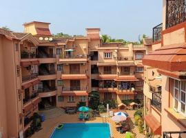 2BHK Premium Stay in Calangute W Pool, AC，位于卡兰古特的酒店