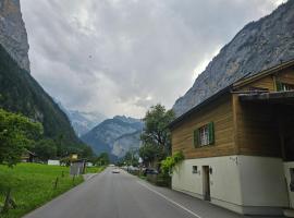 Chalet Bärli，位于劳特布龙嫩的酒店