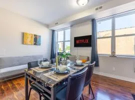 Modern 1BR Getaway, Walk to Niagara Falls