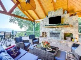 Hiawassee Home with Fire Pit and Furnished Deck!