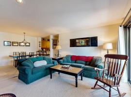 The Seasons G27，位于Dover的酒店