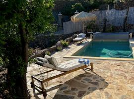 Rosas märchenhafte Finca mit Pool，位于比拉夫洛尔的酒店