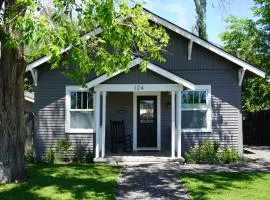 Bluebird Day - Fuller Cottage