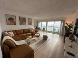 Oceanfront 2BR 2BA with Stunning View 333，位于雷东多海滩的酒店
