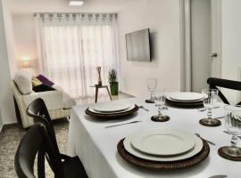 Light in Vila-real, piso céntrico con oficina，位于比亚雷亚尔的酒店