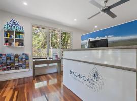 海滩公路度假屋酒店，位于Noosa North Shore的木屋