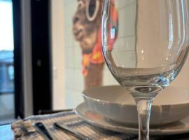 Apartment By Toore Patagonia，位于纳塔列斯港的带泳池的酒店