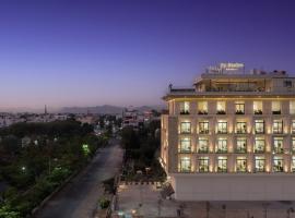7 rays hotel，位于乌代浦达博克机场 - UDR附近的酒店