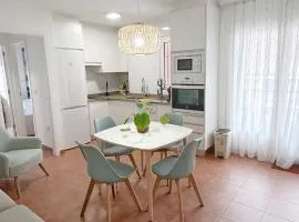 Comillas - Urbanización Lagos Azules - Netflix, Prime, Wifi & Free Indoor Parking