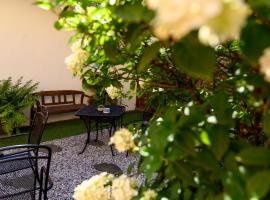Noclegi GALESZ，位于西维德尼察的酒店