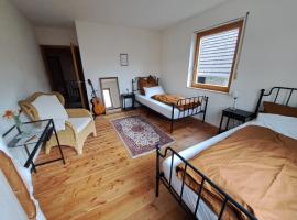 Zimmer am Main，位于Knetzgau的酒店