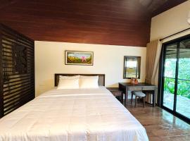 Nón Ecolodge，位于Ngải Sơn的酒店