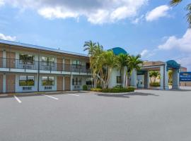 Baymont by Wyndham Punta Gorda/Port Charlotte，位于蓬塔戈尔达的酒店