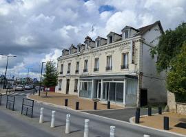 hotel de la gare，位于蒙特罗福约讷的酒店