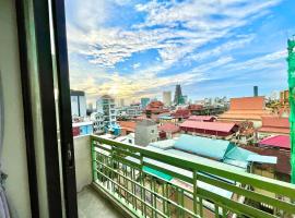 SKY HOTEL Central Phnom Penh - Rooms & Apartments，位于金边的公寓