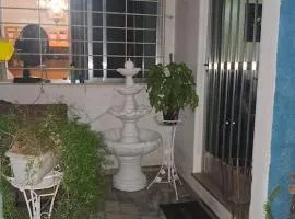 Casa 2 quartos Centro Bangu