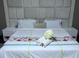 CASA AZUL ACCOMMODATION，位于Matola的酒店