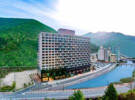 Jeongseon JS GRAND PALACE Hotel，位于旌善的酒店