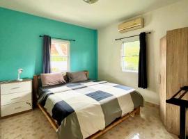 2 bedroom bungalow Nai Harn 4 Resort，位于Ban Suan的度假园