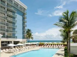 The Singer Oceanfront Resort, Curio Collection by Hilton