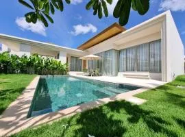 Casa Azure 8 - Brand New Villa with Private Pool and Gym with 24-7 security - Just 15 Min to Bangtao Beach & Boat Avenue