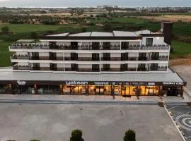 E87 Highway Otel