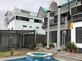 Mansion con piscina completa，位于Mapasingue的度假屋