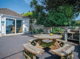 Lundy Lodge – 1 Bedroom Annex – Rhossili