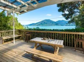 Seabreeze Stay - Kenepuru Sound Holiday Home