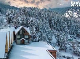 StayVista at Frozen Fall - Tangmarg，位于古尔马尔格的酒店