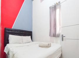 Ariska Room near Alun Alun Jombang RedPartner，位于Peterongan的酒店