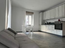 Bellinzona with private parking，位于Gorduno的酒店