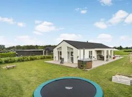 Cozy Home In Haderslev With Wifi