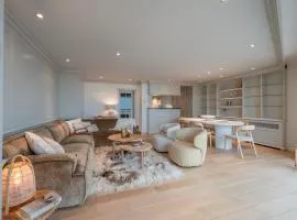 3e verdiep 3-slaapkamer appartement op de zeedijk in hartje Knokke voor 7 personen